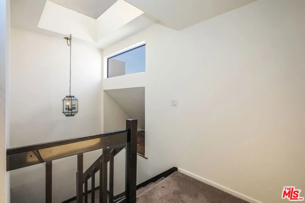 234 S Tower Drive 10, Beverly Hills, California 90211 home-pic-16